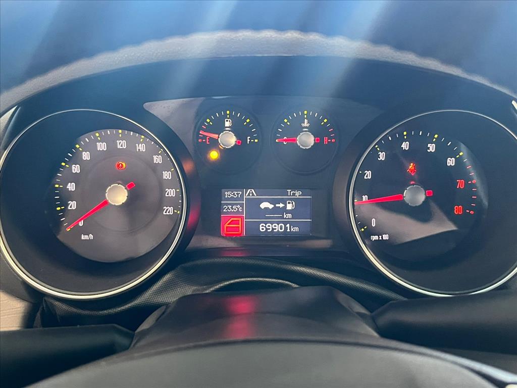 PUNTO 1.6 ESSENCE 16V FLEX 4P MANUAL11