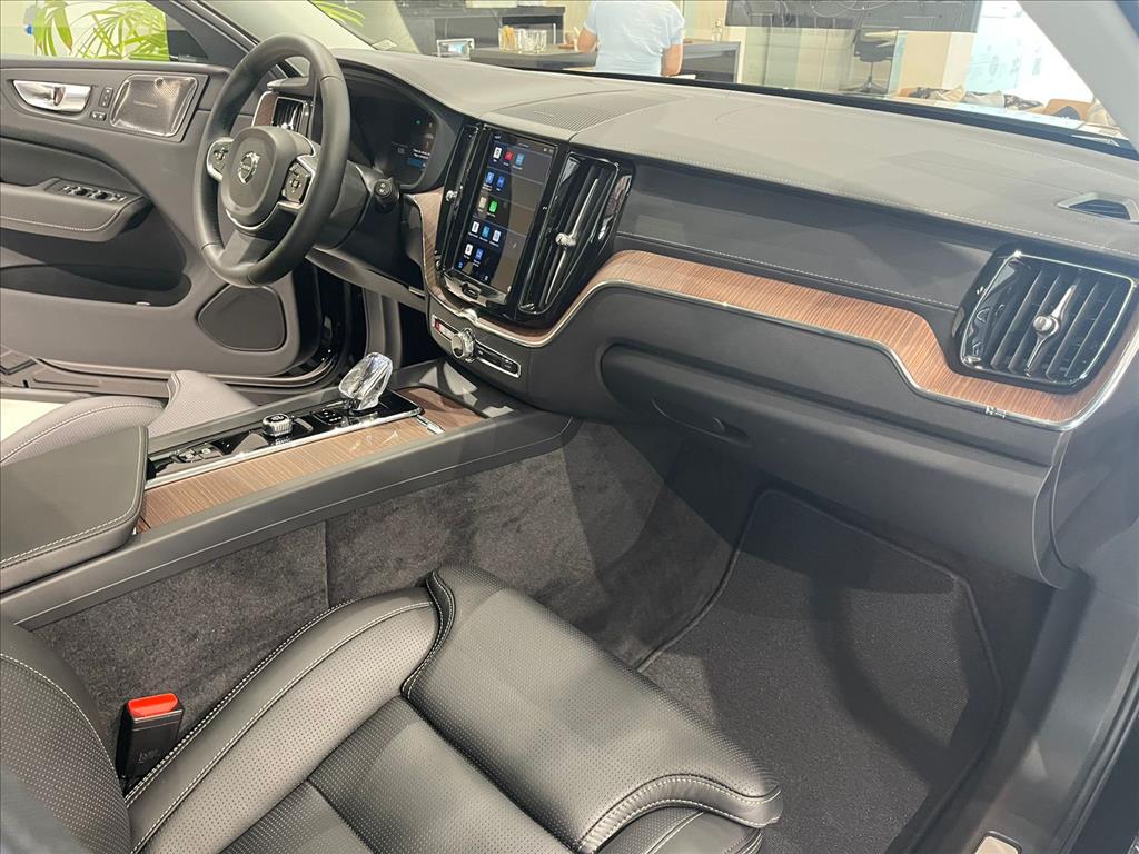 XC60 2.0 T8 RECHARGE ULTIMATE AWD GEARTRONIC9