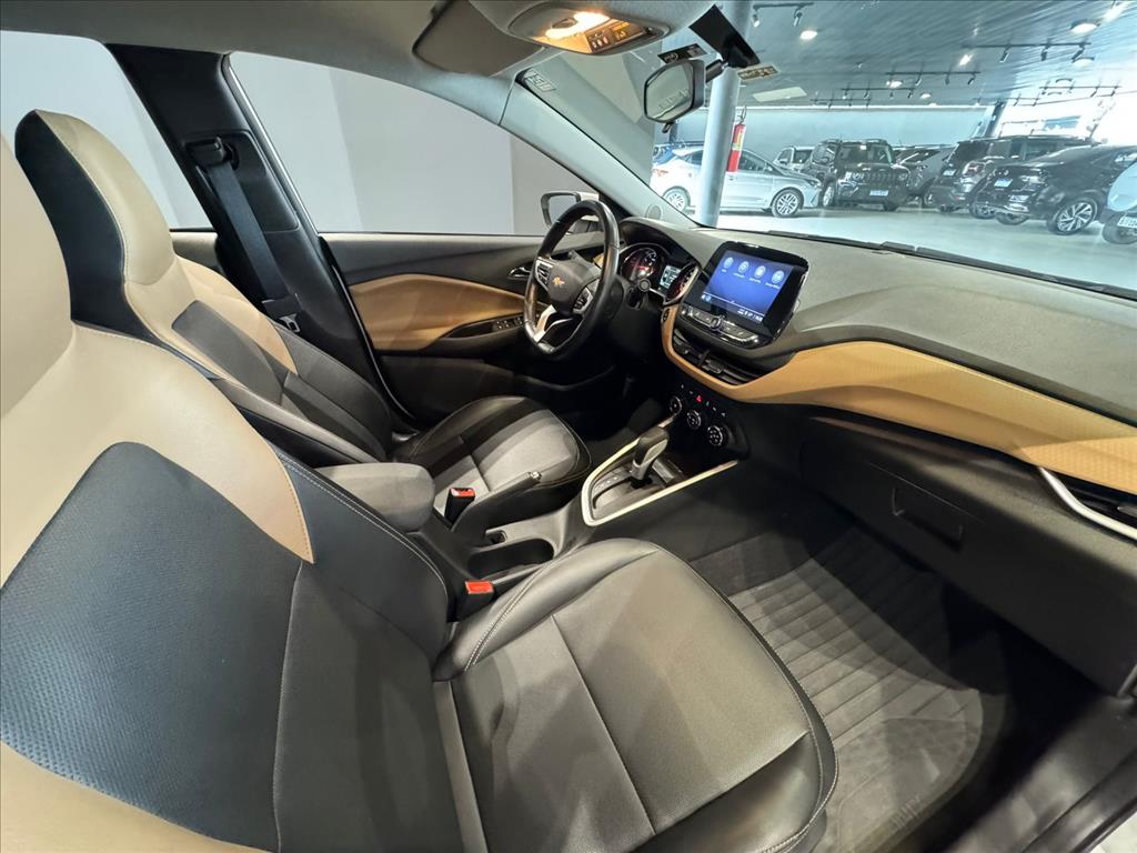 ONIX PLUS 1.0 TURBO FLEX PREMIER AUTOMÁTICO4