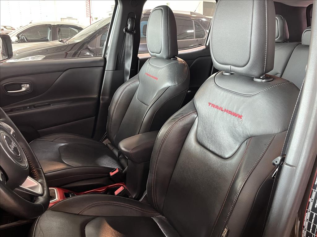 RENEGADE 2.0 16V TURBO DIESEL TRAILHAWK 4P 4X4 AUTOMÁTICO11