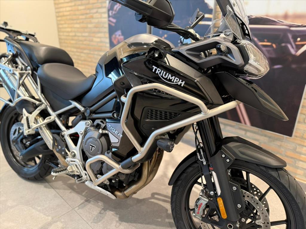 TRIUMPH-TIGER-1200 GT EXPLORER