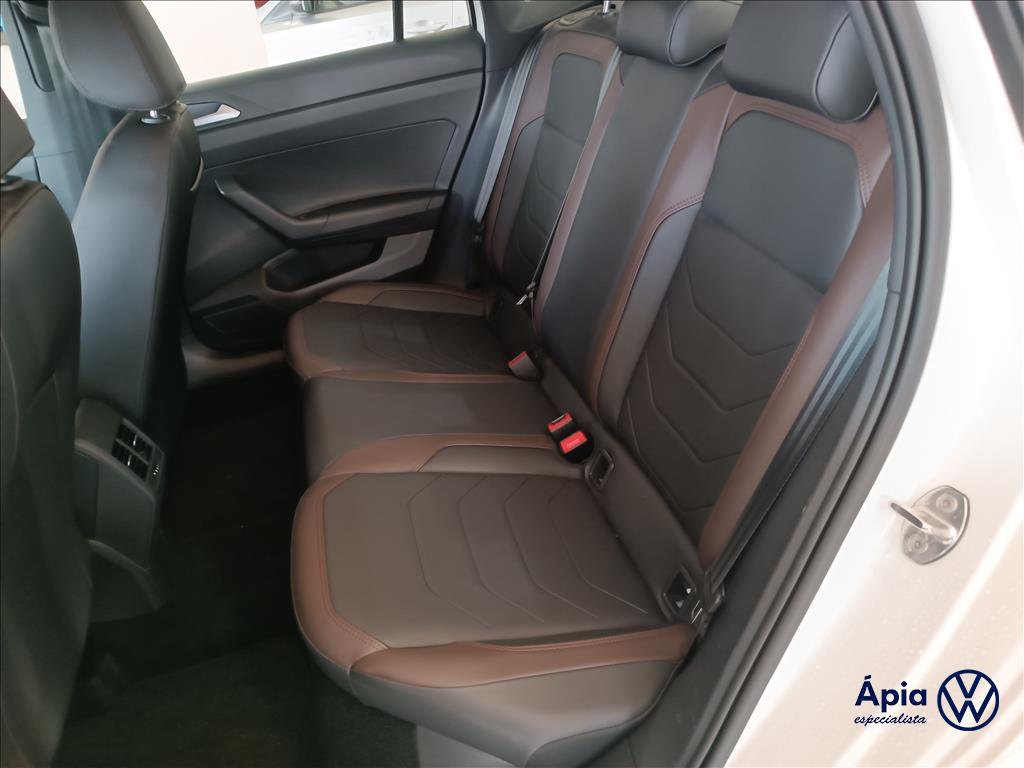 VIRTUS 1.0 200 TSI HIGHLINE AUTOMÁTICO10