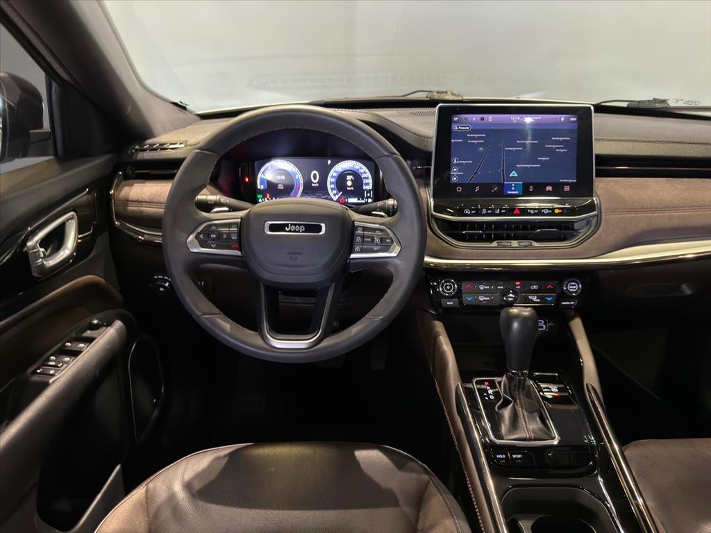 COMMANDER 1.3 T270 TURBO FLEX OVERLAND AT65