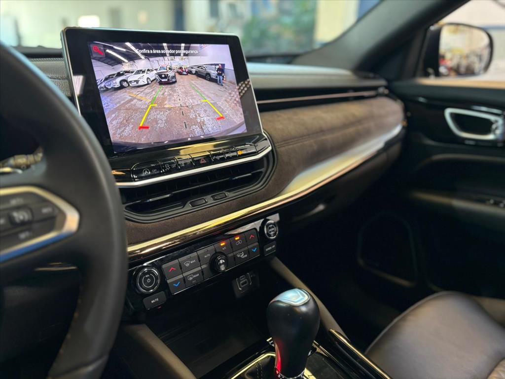 Jeep-COMMANDER-1.3 T270 TURBO FLEX OVERLAND AT6