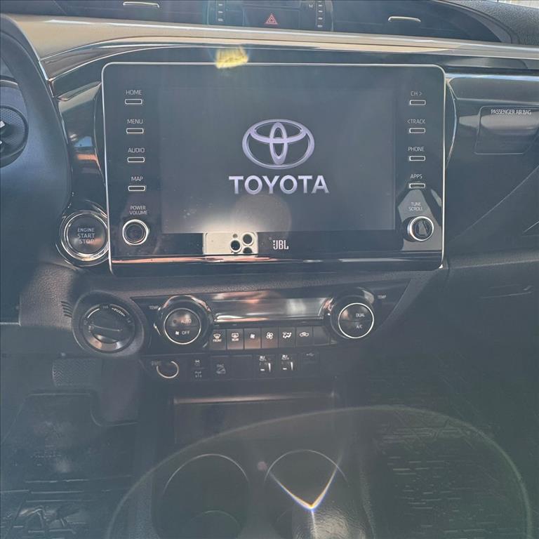 HILUX 2.8 D-4D TURBO DIESEL CD SRX 4X4 AUTOMÁTICO9