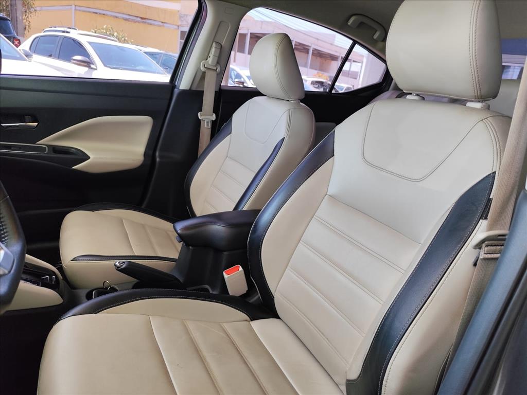 VERSA 1.6 16V FLEX EXCLUSIVE XTRONIC