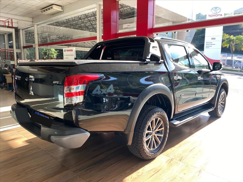 L200 TRITON 2.4 16V TURBO DIESEL SPORT HPE-S CD 4P 4X4 AUTOMÁTICO L200 TRITON 2.4 16V TURBO DIESEL SPORT HPE-S CD 4P 4X4 AUTOMÁTICO