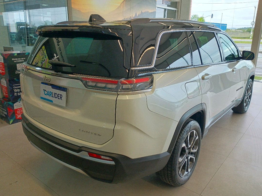 COMMANDER 1.3 T270 TURBO FLEX LIMITED AT62