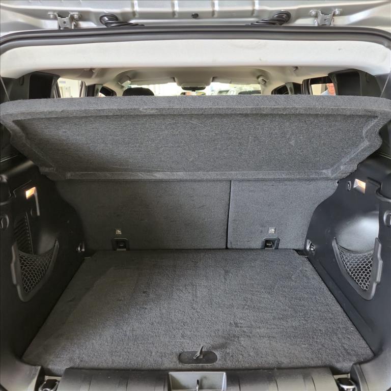 RENEGADE 1.8 16V FLEX 4P AUTOMÁTICO14