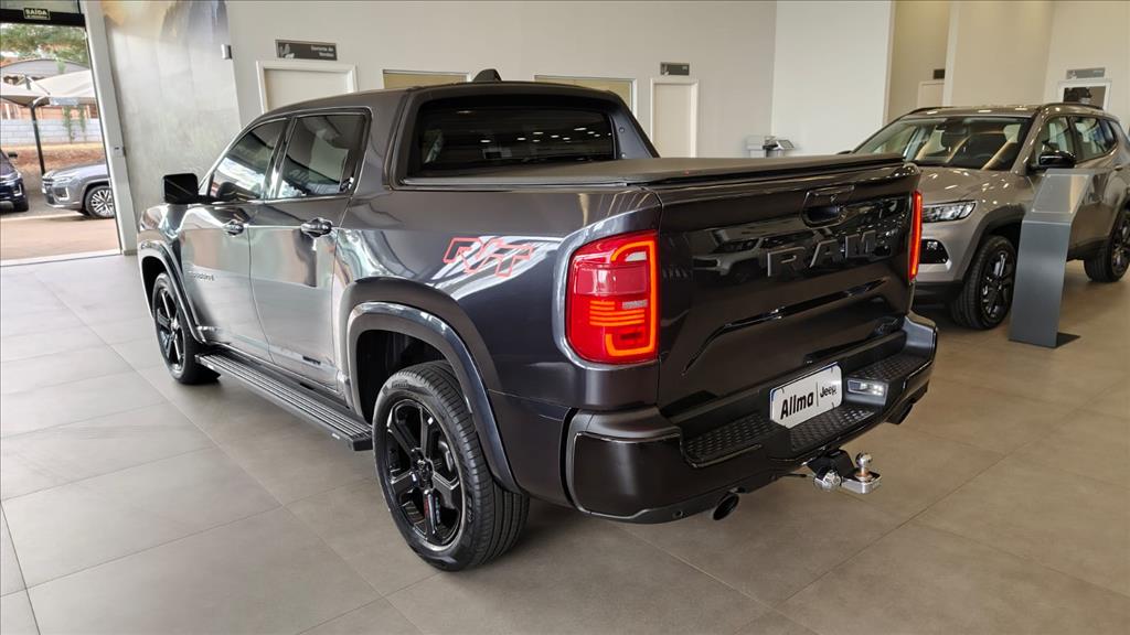 RAMPAGE 2.0 HURRICANE 4 TURBO GASOLINA R/T 4X4 AUTOMÁTICO5