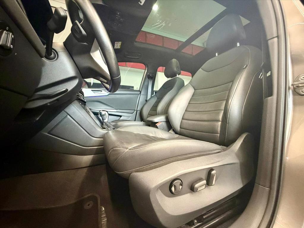 TAOS 1.4 250 TSI TOTAL FLEX HIGHLINE AUTOMÁTICO9