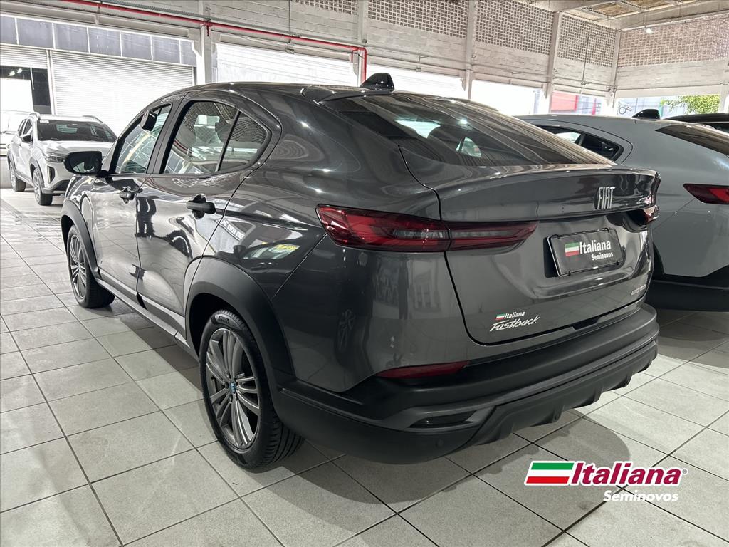 FASTBACK 1.0 TURBO 200 FLEX CVT2