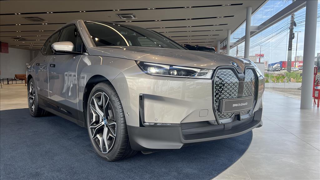 iX ELÉTRICO XDRIVE403