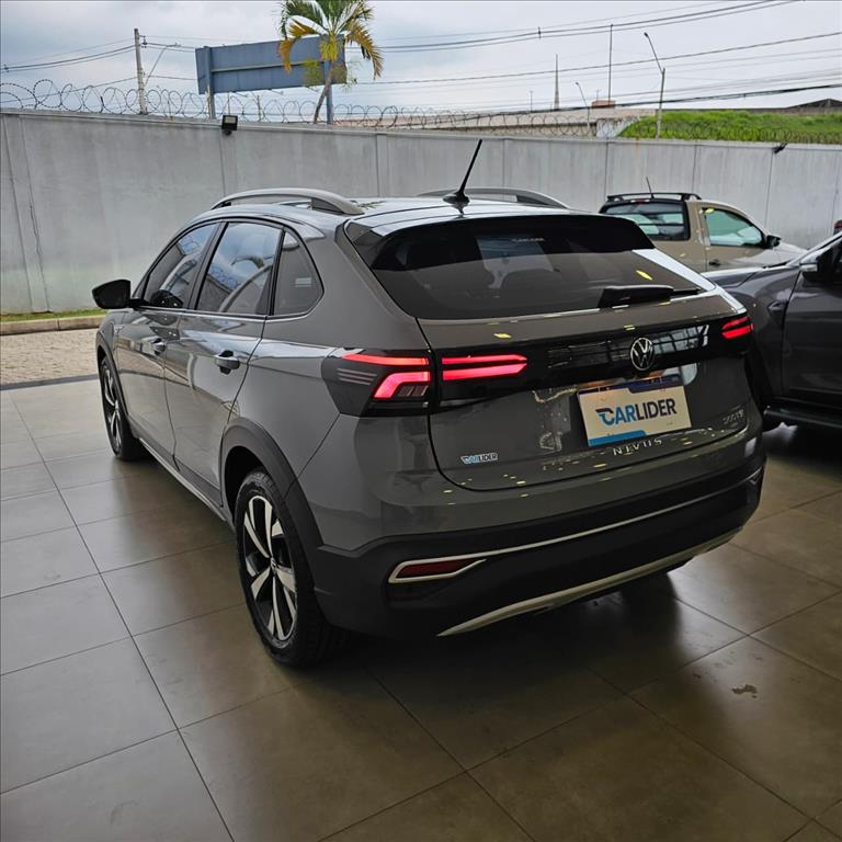 NIVUS 1.0 200 TSI TOTAL FLEX HIGHLINE AUTOMÁTICO3