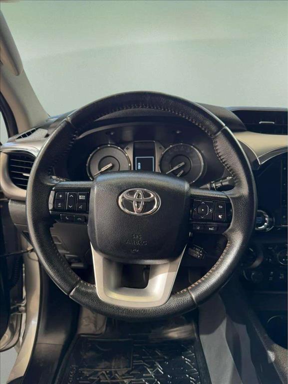 HILUX 2.8 D-4D TURBO DIESEL CD SRX PLUS 4X4 AUTOMÁTICO8