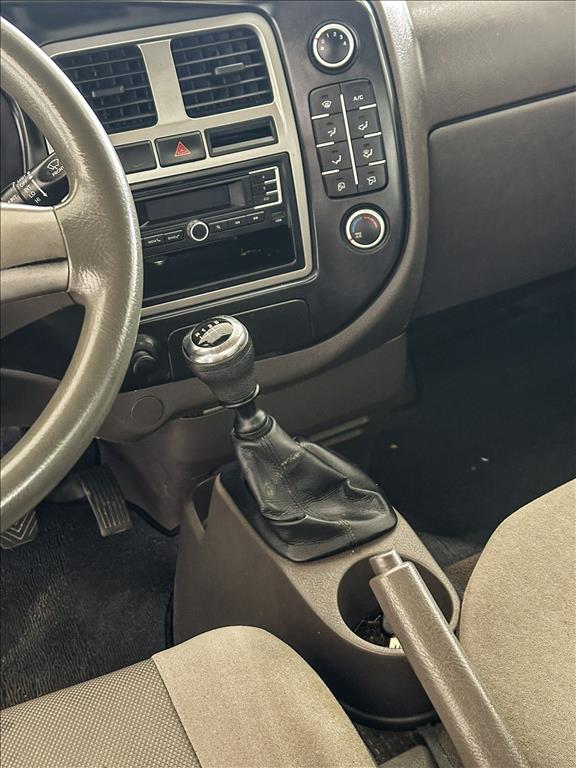 HR 2.5 LONGO SEM CAÇAMBA 4X2 16V 130CV TURBO INTERCOOLER DIESEL 2P MANUAL4