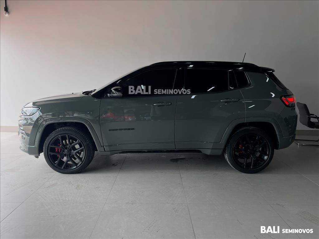 COMPASS 2.0 HURRICANE 4 TURBO GASOLINA BLACKHAWK AT94