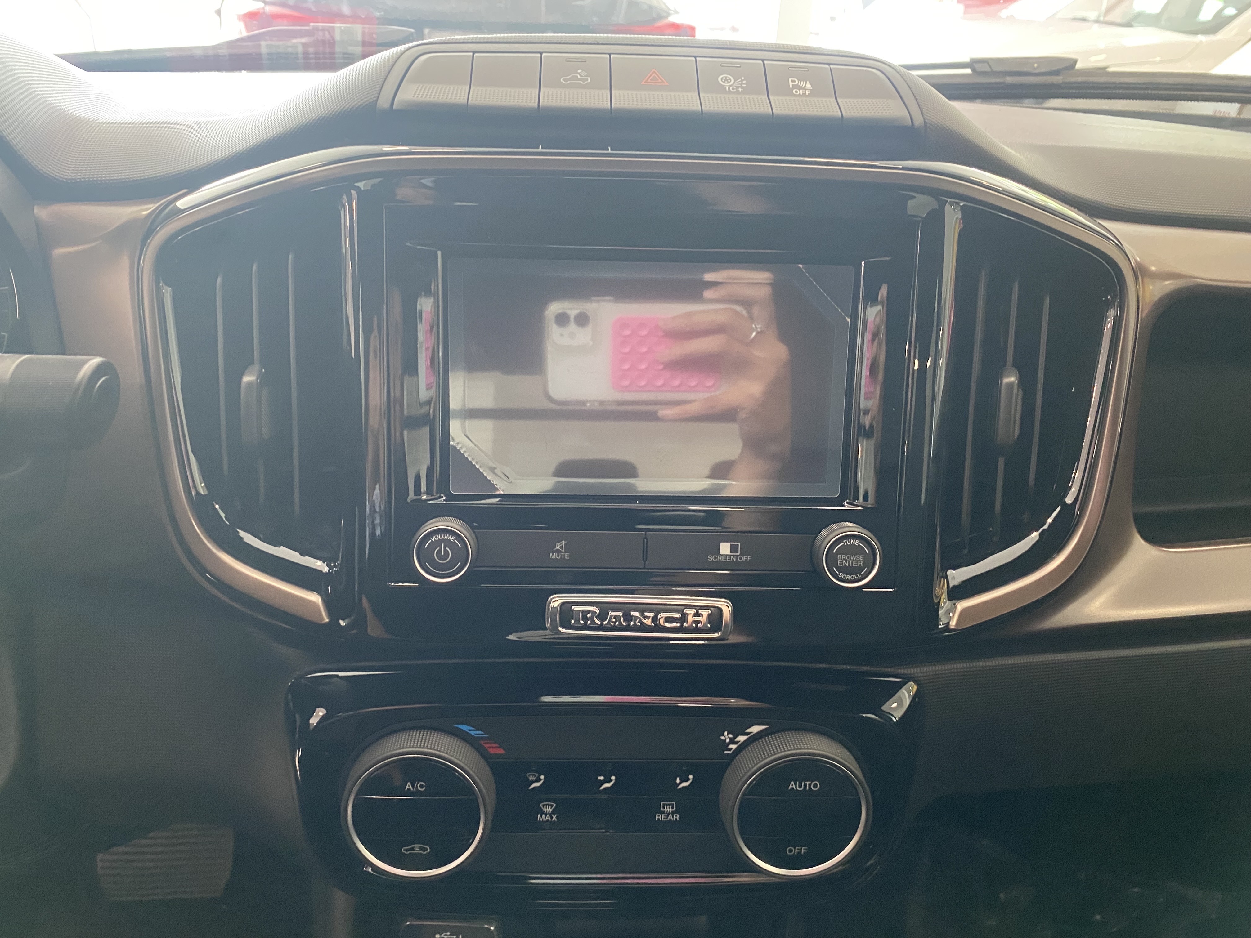 STRADA 1.0 TURBO 200 FLEX RANCH CD CVT11