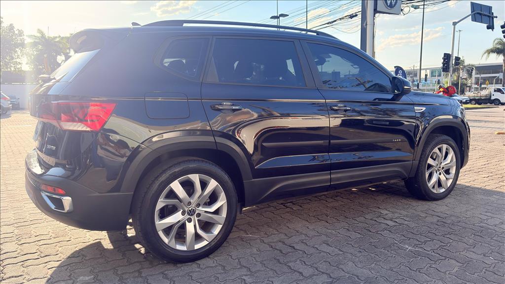 TAOS 1.4 250 TSI TOTAL FLEX COMFORTLINE AUTOMÁTICO4