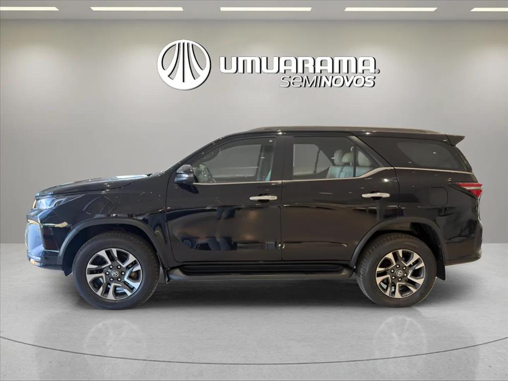 HILUX SW4 2.8 D-4D TURBO DIESEL DIAMOND 7L 4X4 AUTOMÁTICO5