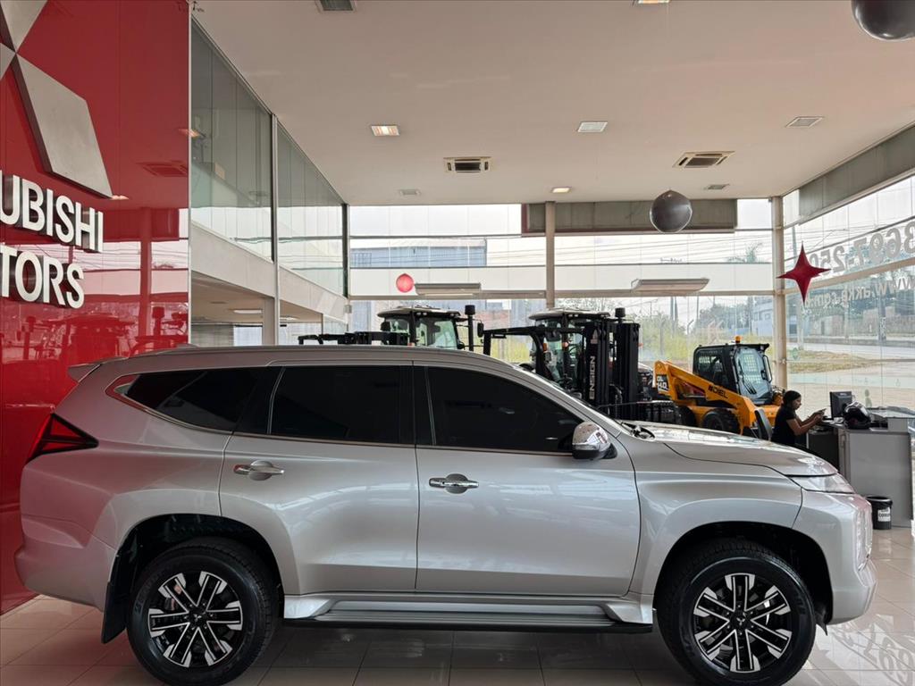Mitsubishi-PAJERO SPORT-2.4 16V MIVEC TURBO DIESEL HPE-S AWD AUTOMÁTICO