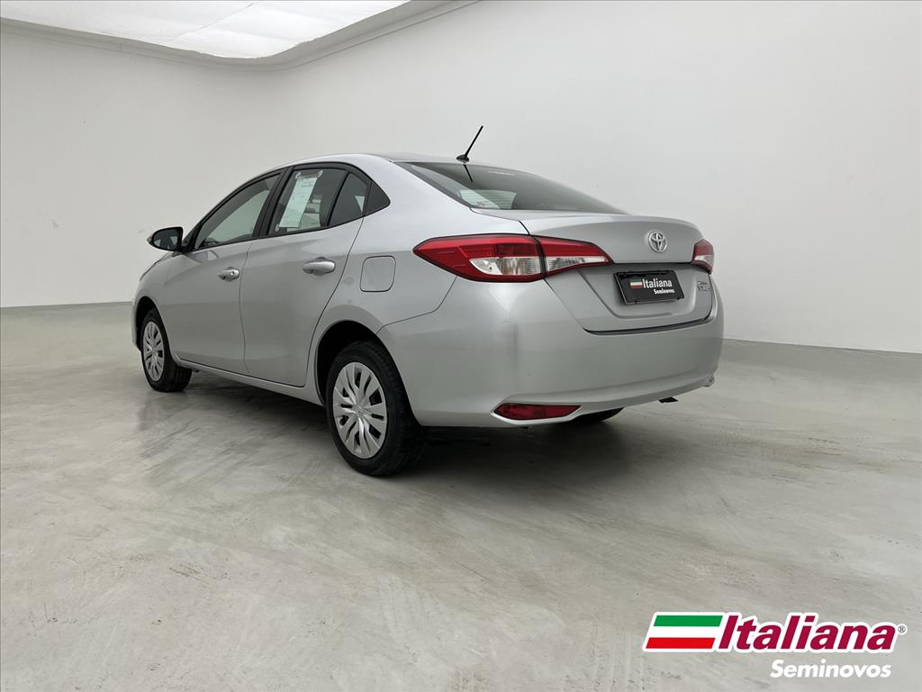 YARIS 1.5 16V FLEX SEDAN XL MULTIDRIVE2