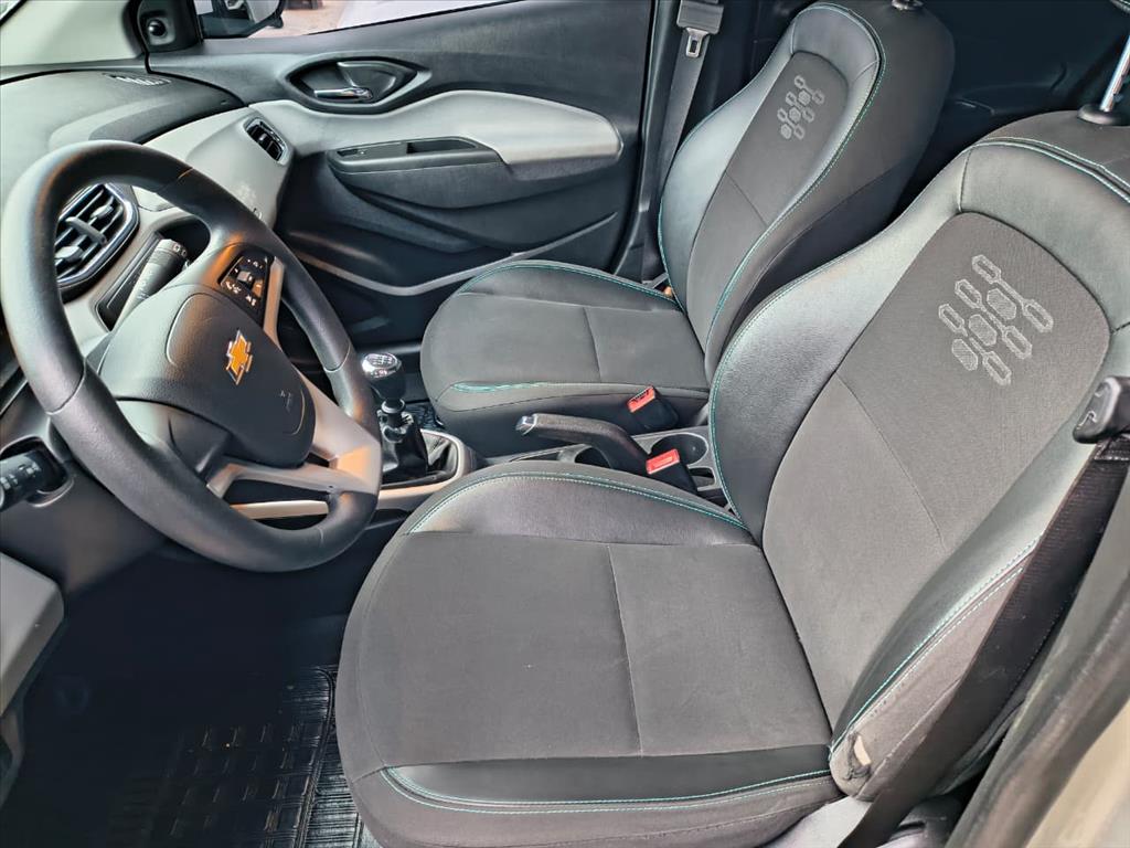 GM - Chevrolet-ONIX-1.0 MPFI LT 8V FLEX 4P MANUAL