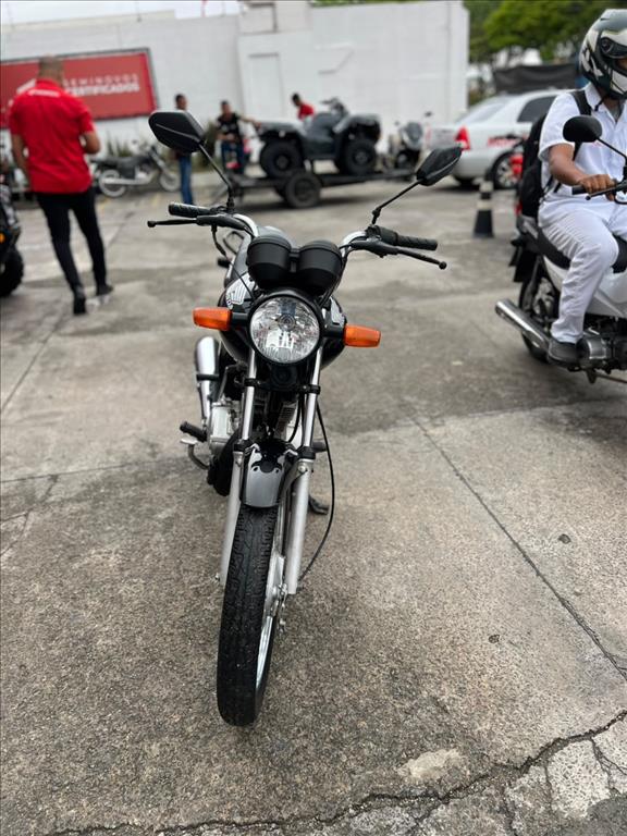 HONDA CG foto 2