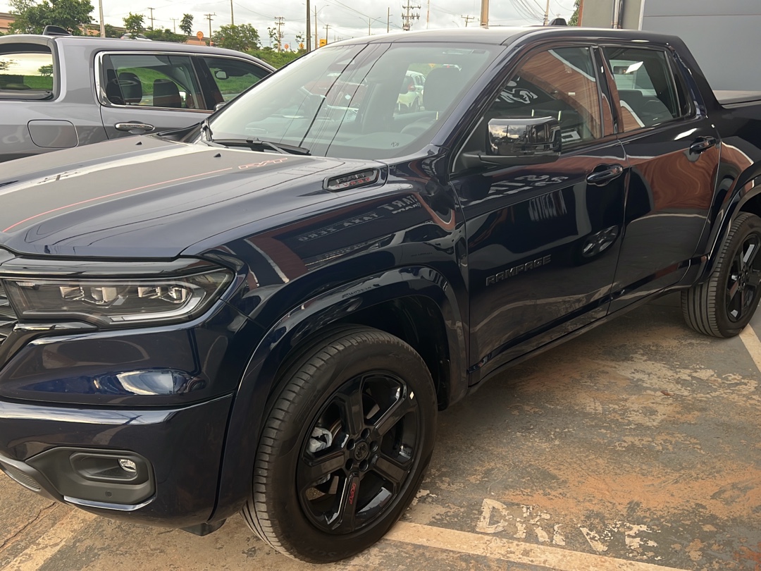 RAMPAGE 2.2 TURBO DIESEL LARAMIE 4X4 AUTOMÁTICO