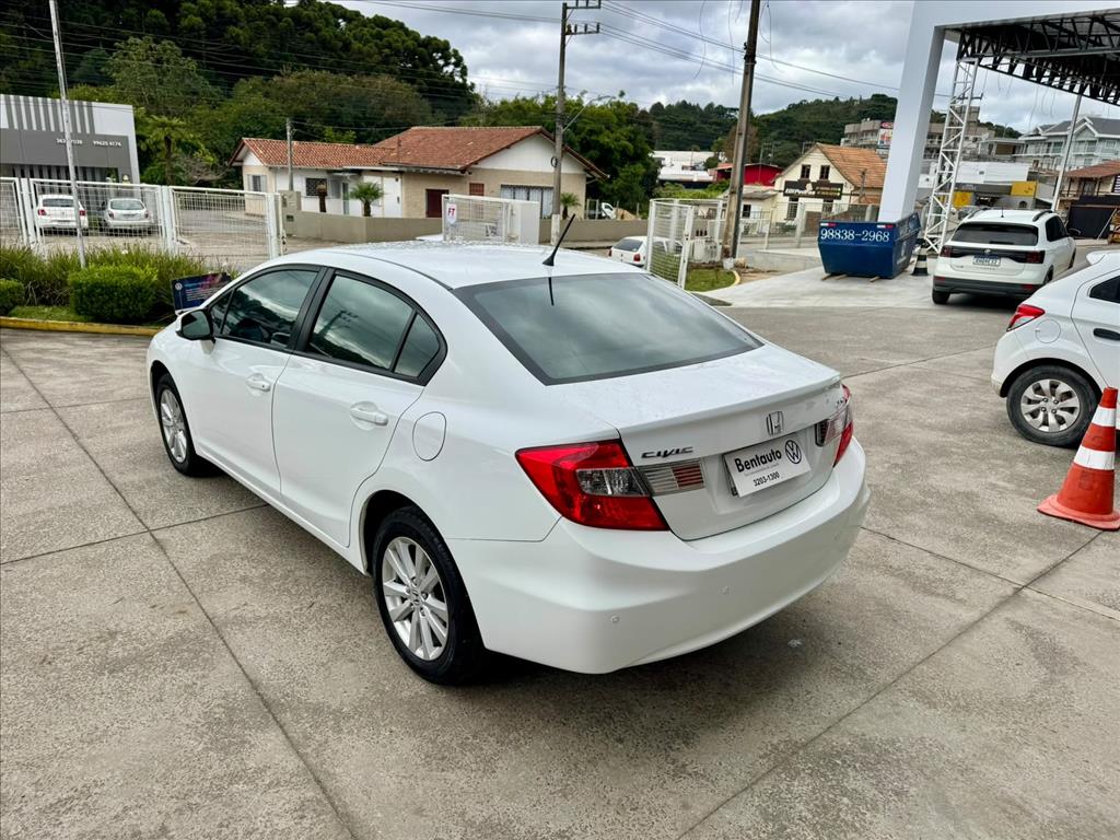 CIVIC 1.8 LXS 16V FLEX 4P AUTOMÁTICO6