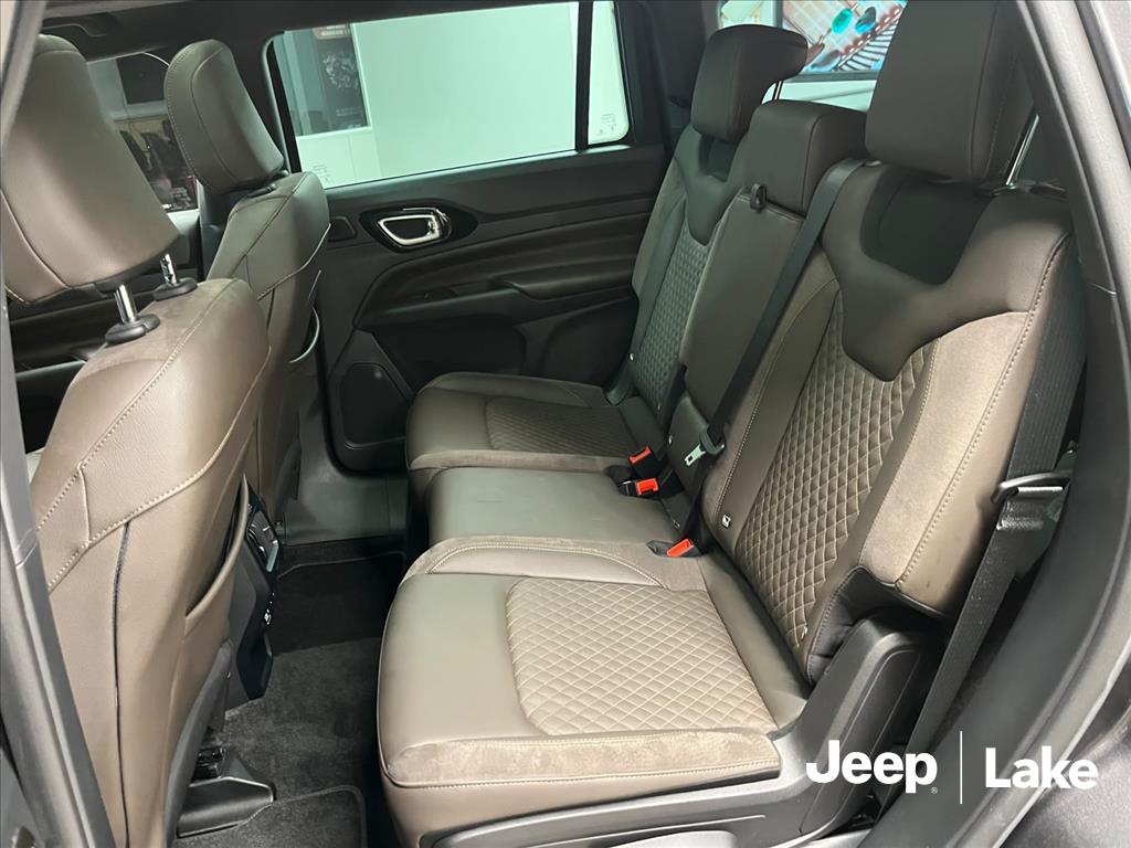 COMMANDER 2.2 TURBO DIESEL OVERLAND AT99