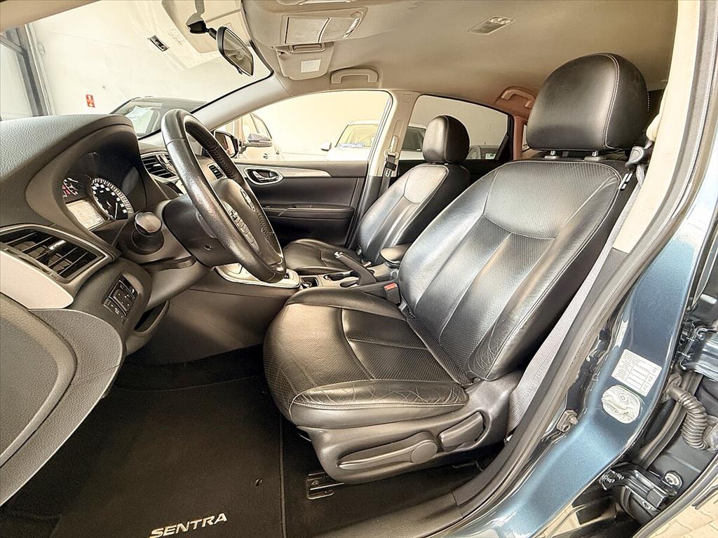 Nissan Sentra - 2.0 SV 16V FLEX 4P AUTOMÁTICO