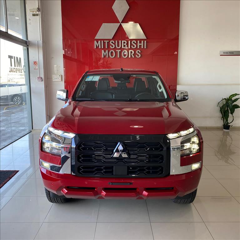 Mitsubishi-TRITON-2.4 BITURBO DIESEL CD HPE-S 4X4 AUTOMÁTICO