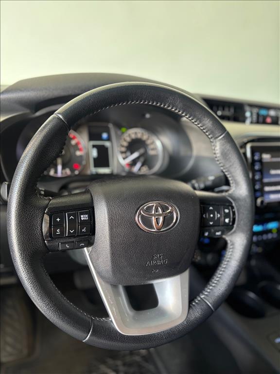 TOYOTA HILUX 2.8 D-4D TURBO DIESEL CD SRX 4X4 AUTOMÁTICO-14 - Paraná Veículos Campinas - Veículos novos e seminovos com qualidade e procedência - 0
