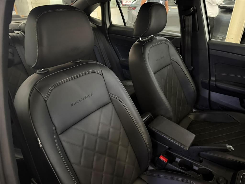 VIRTUS 1.4 250 TSI EXCLUSIVE AUTOMÁTICO9