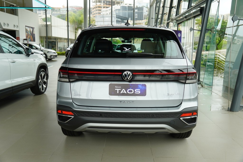 TAOS 1.4 250 TSI TOTAL FLEX HIGHLINE AUTOMÁTICO4