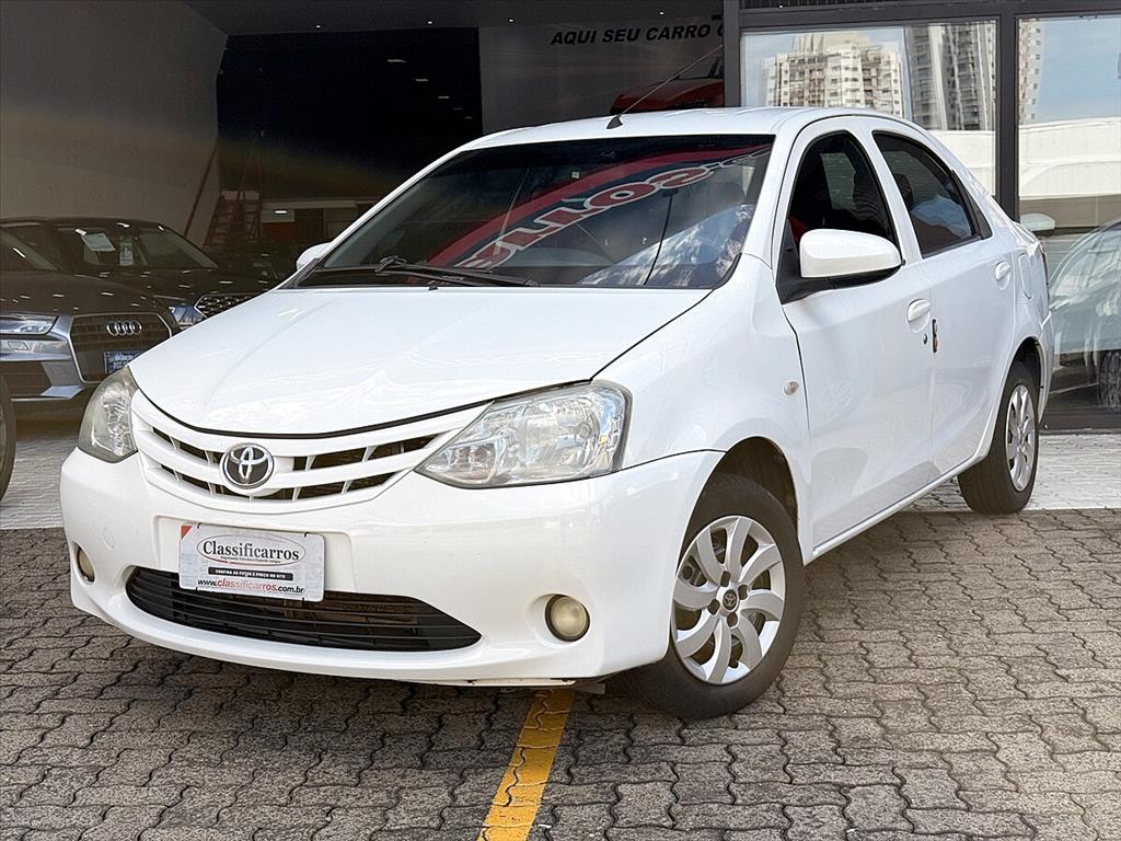 Toyota Etios - 1.5 X SEDAN 16V FLEX 4P MANUAL
