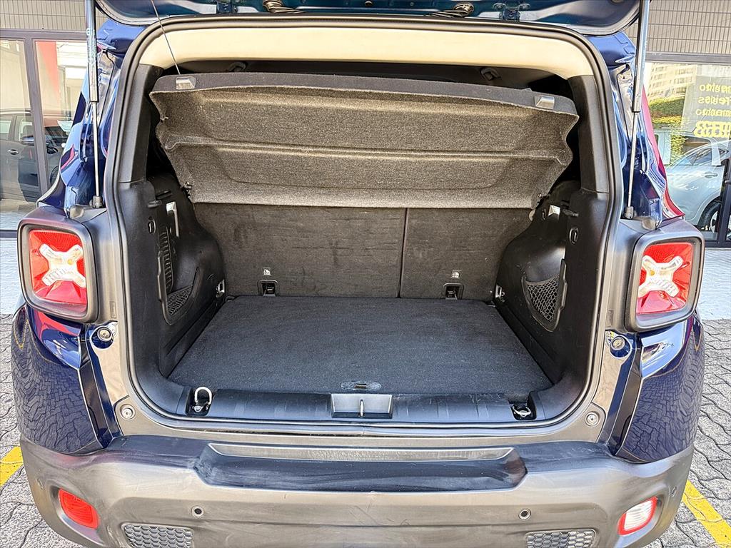 Jeep Renegade - 1.8 16V FLEX LONGITUDE 4P AUTOMÁTICO