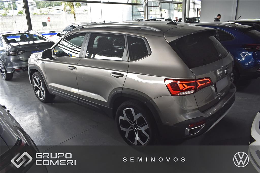 TAOS 1.4 250 TSI TOTAL FLEX HIGHLINE AUTOMÁTICO3