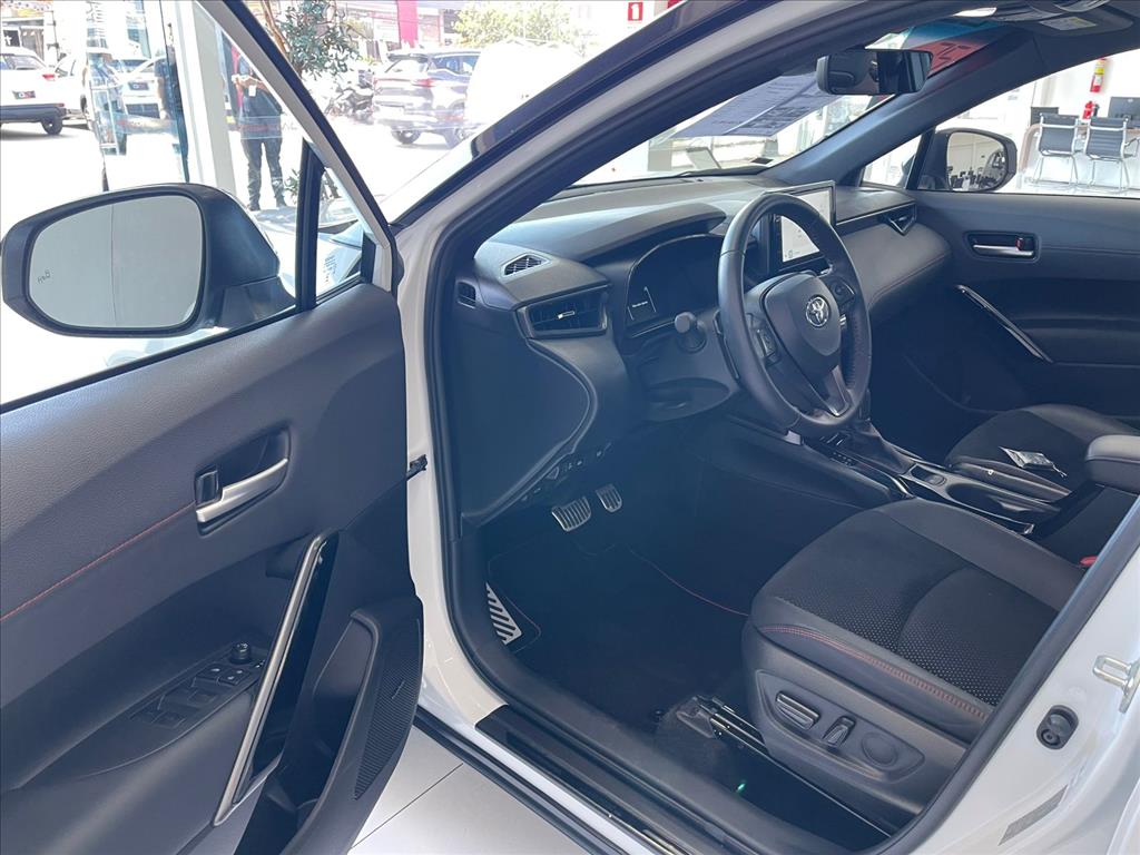 Toyota-COROLLA CROSS-2.0 VVT-IE FLEX GR-SPORT DIRECT SHIFT