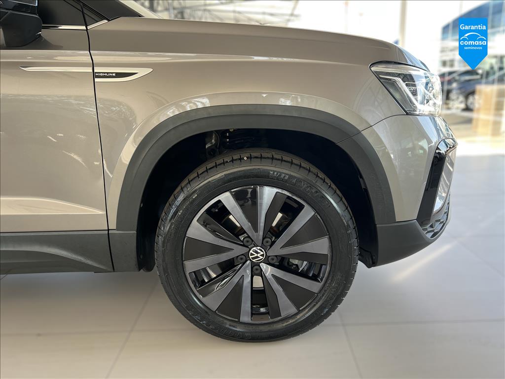 TAOS 1.4 250 TSI TOTAL FLEX HIGHLINE AUTOMÁTICO