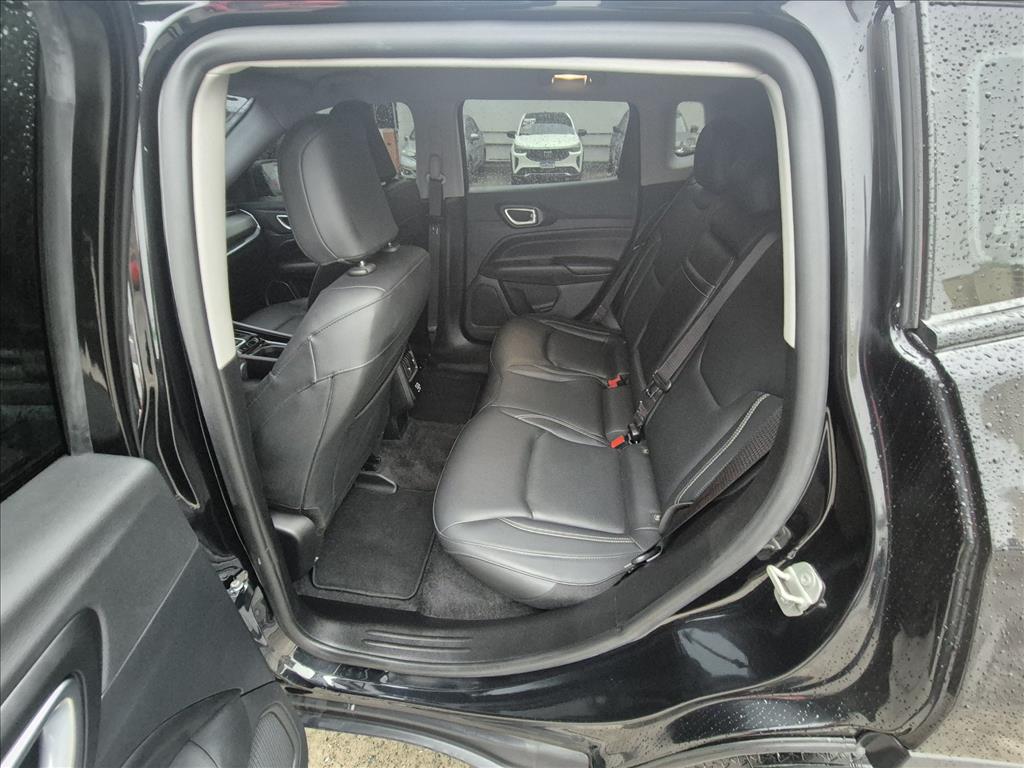 COMPASS 1.3 T270 TURBO FLEX LONGITUDE AT6 COMPASS 1.3 T270 TURBO FLEX LONGITUDE AT6