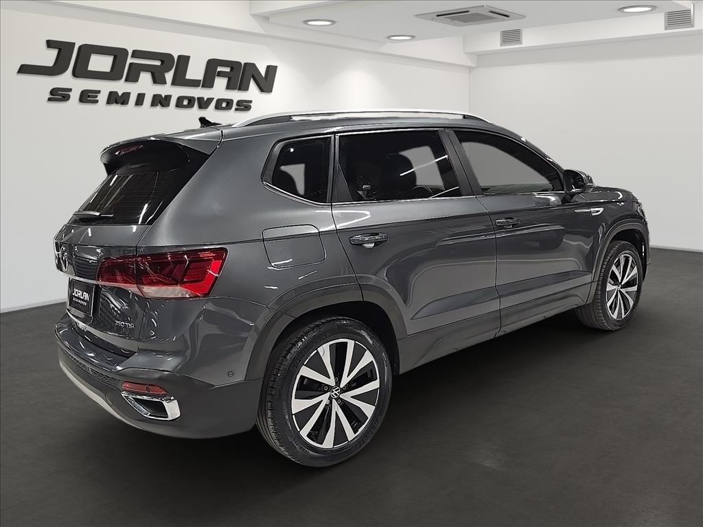TAOS 1.4 250 TSI TOTAL FLEX HIGHLINE AUTOMÁTICO2