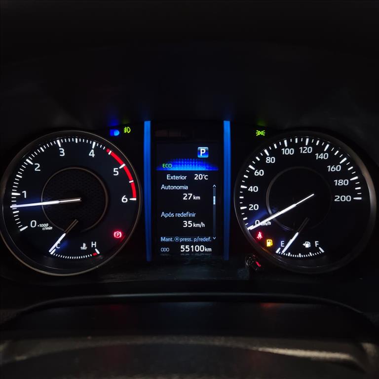 HILUX 2.8 D-4D TURBO DIESEL CD SRX PLUS 4X4 AUTOMÁTICO6