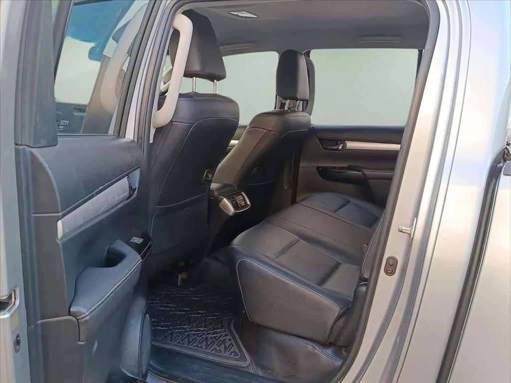 HILUX 2.8 D-4D TURBO DIESEL CD SRV 4X4 AUTOMÁTICO12
