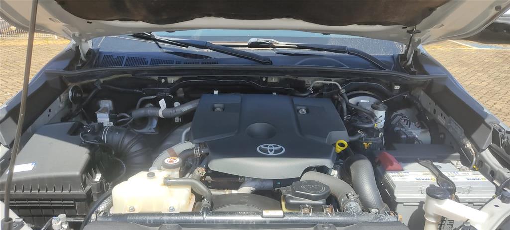 HILUX 2.8 D-4D TURBO DIESEL CD SR 4X4 AUTOMÁTICO18