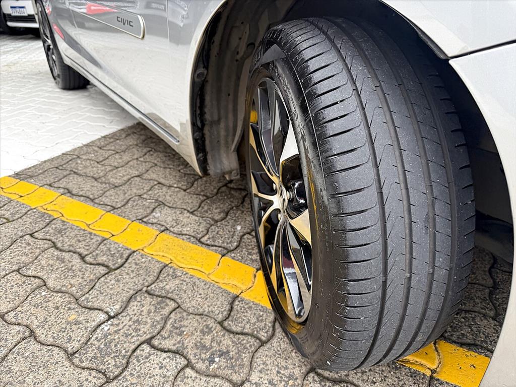 Honda Civic - 2.0 LXR 16V FLEX 4P AUTOMÁTICO