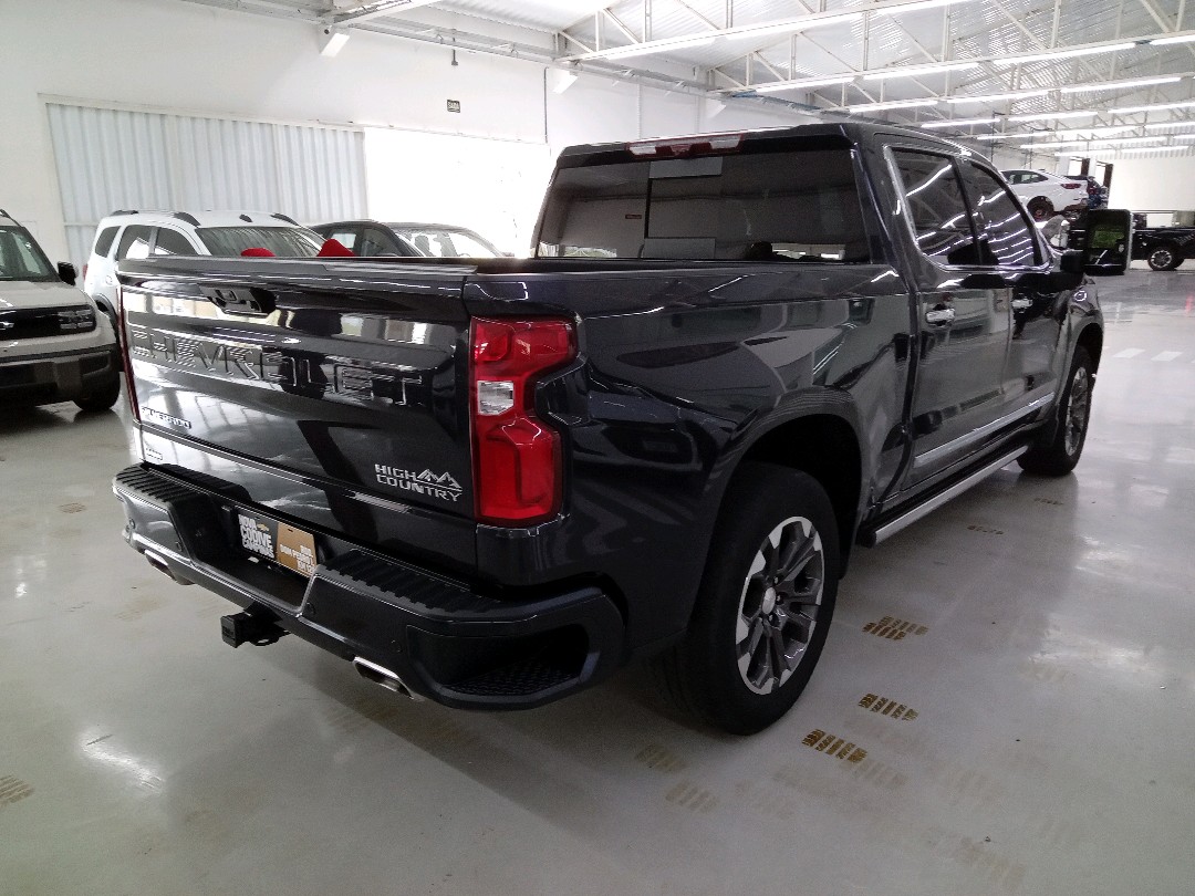 SILVERADO 5.3 V8 GASOLINA 1500 HIGH COUNTRY 4X4 AUTOMÁTICO2