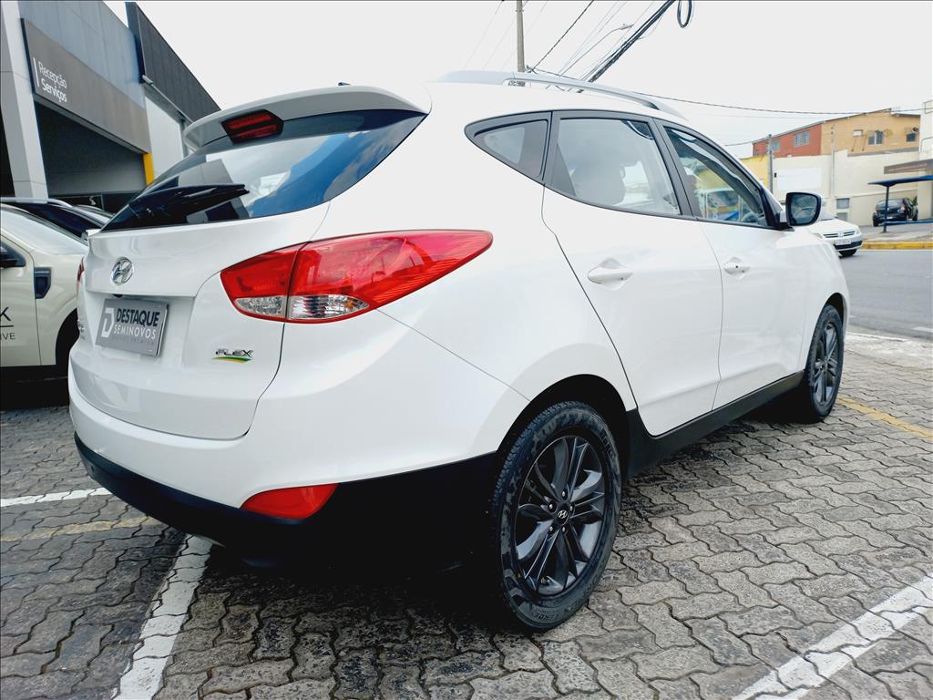 Foto ilustrativa do carro