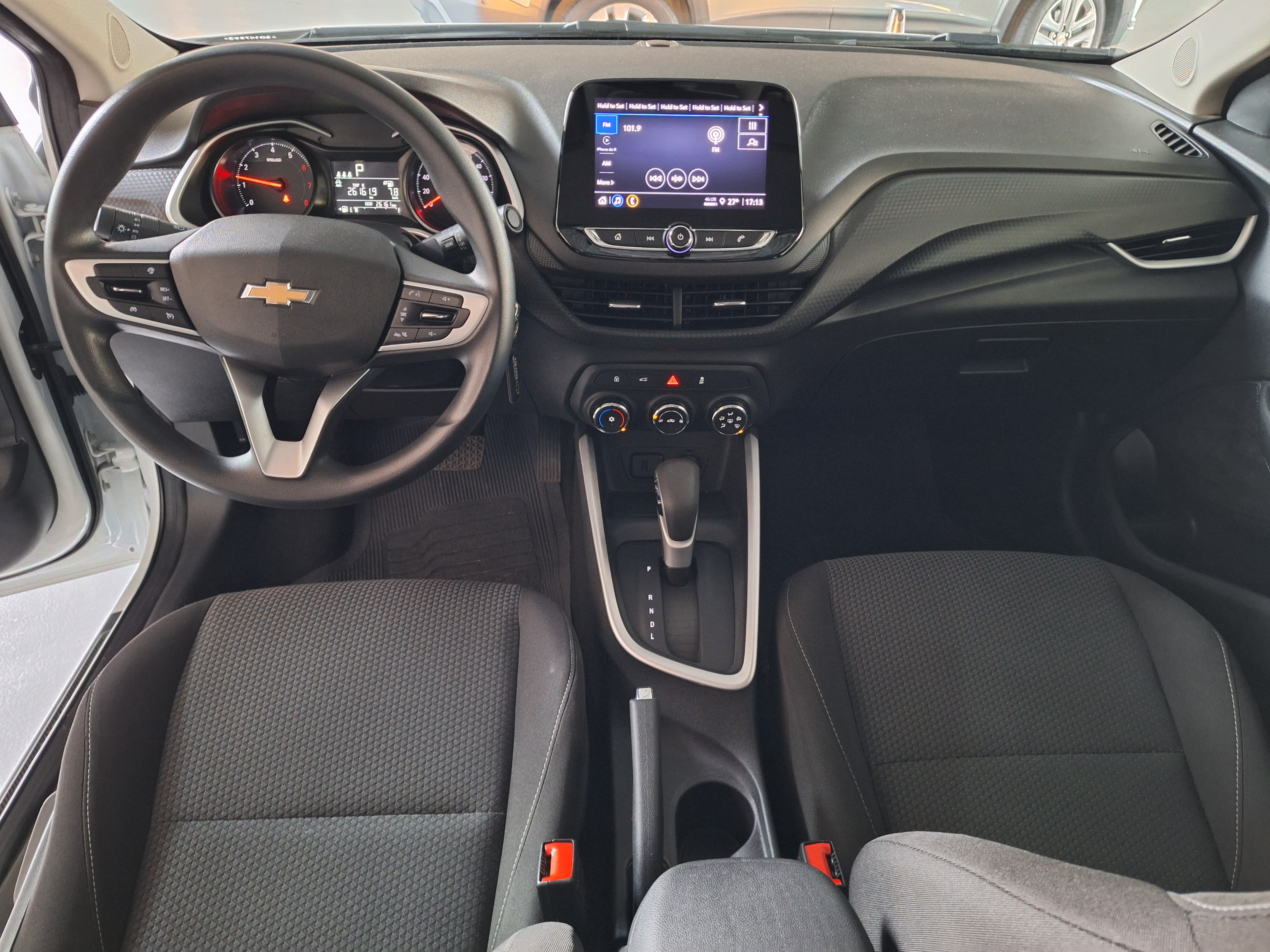 Chevrolet Onix 1.0 Turbo Flex LT Automático - foto 12